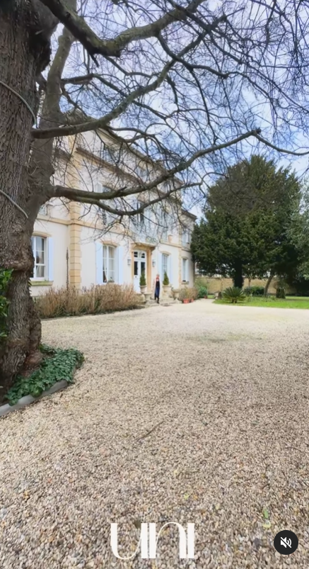 COUP DE COEUR ! Magnifique villa T8 de 200 m² sur 2000 m² de terrain, située à 150 mètres de la mer !😍