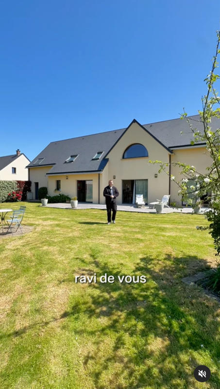 Maison T5 de 250 m2 sur terrain de 1400m2 – SAINT MANVIEU NORREY