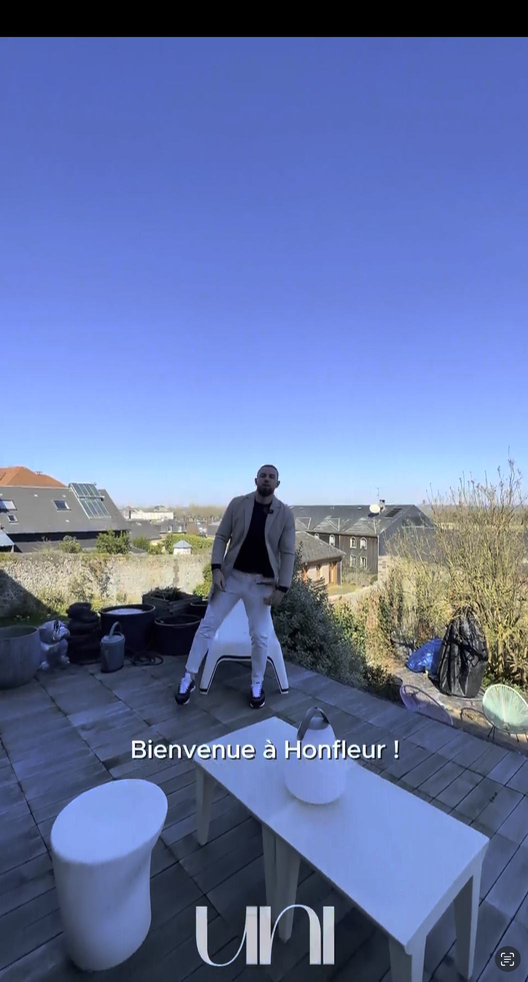 11 pièces 247 m² 525 m² Maison T10 de 177m² + 70m² de dépendance en plein coeur de Honfleur