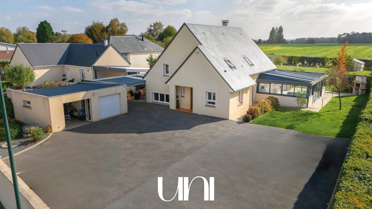 Maison T6 - 176m² - LE CASTELET