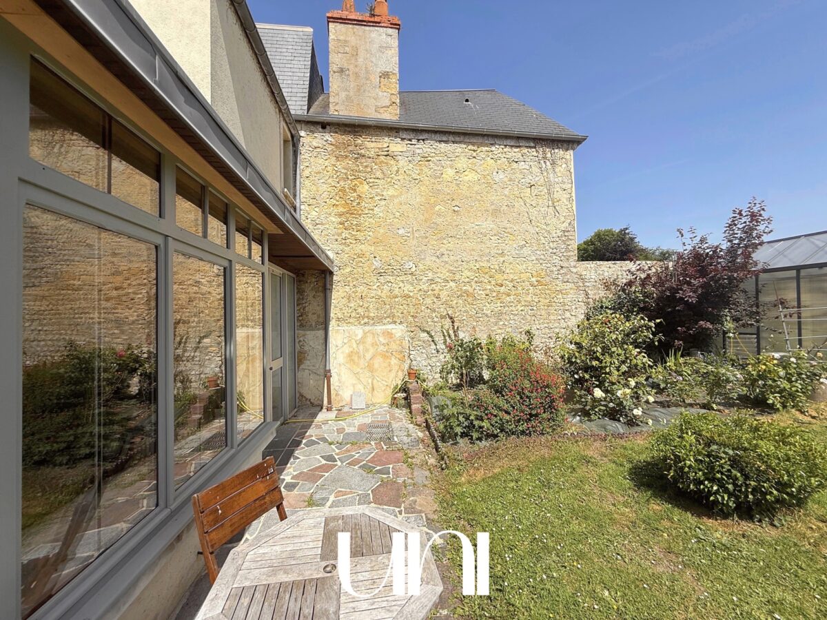 Maison 4 pièces 144 m2 avec jardin - centre Bayeux - Place St Patrice