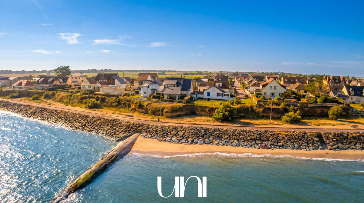 Superbe maison T7 de 237 m2 sur 442 m2 de terrain en front de mer