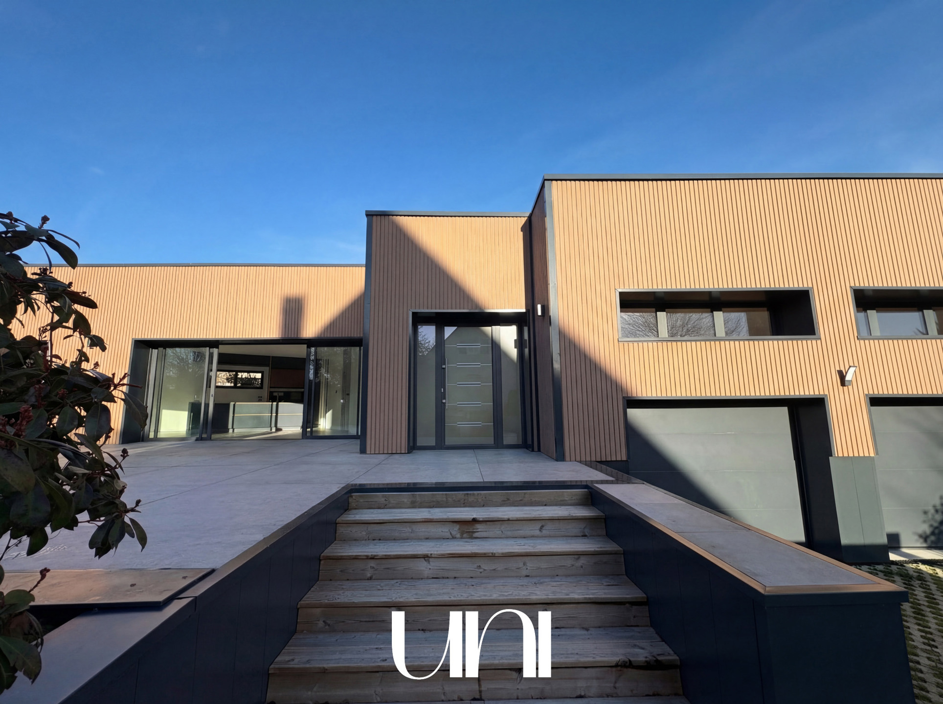 Maison T5 de 190 m² - SAINT-CONTEST