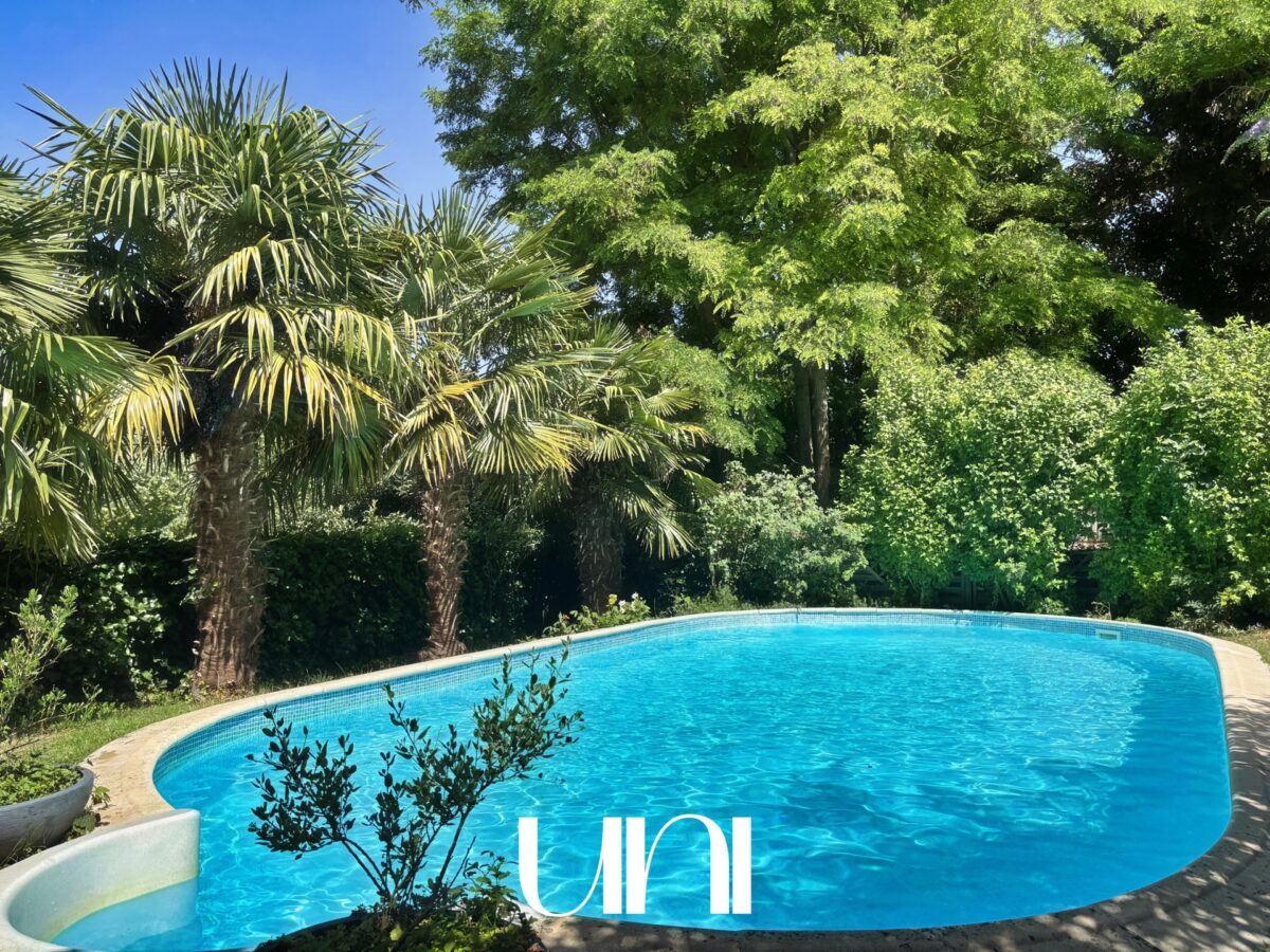 Maison T6 - 214m2 - Magny la campagne