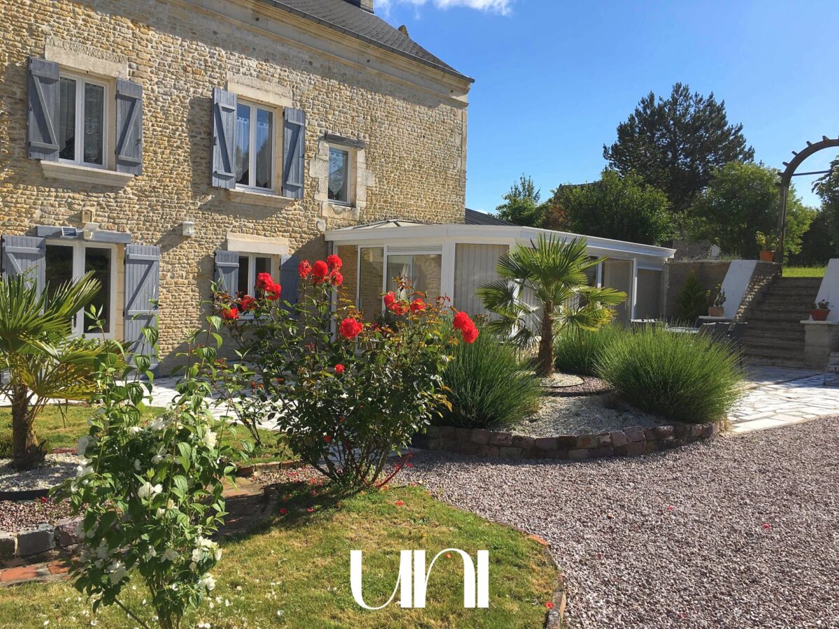 Maison de caractère en pierre T8 - 188m2 - Saint pierre en auge