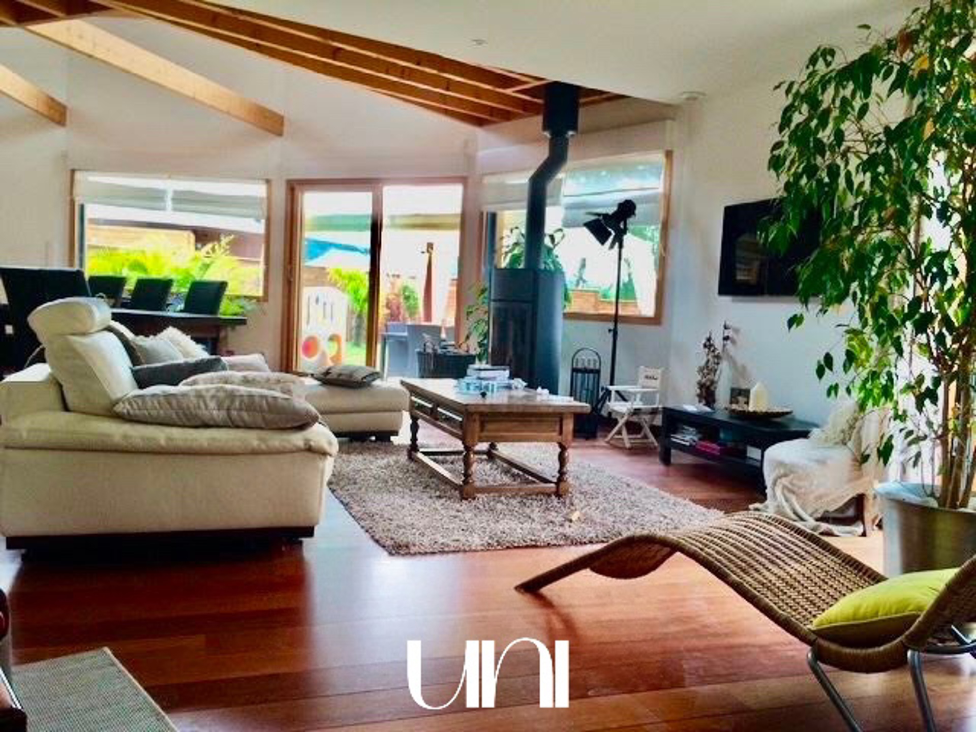 Maison T7 de 216 m2 sur un terrain de 1 272 m2