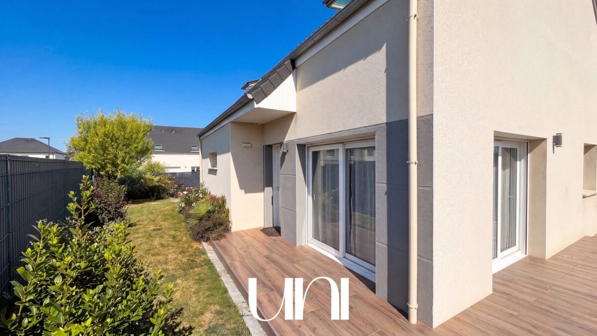 Maison 6 pièces 101 m² avec terrasse plein sud