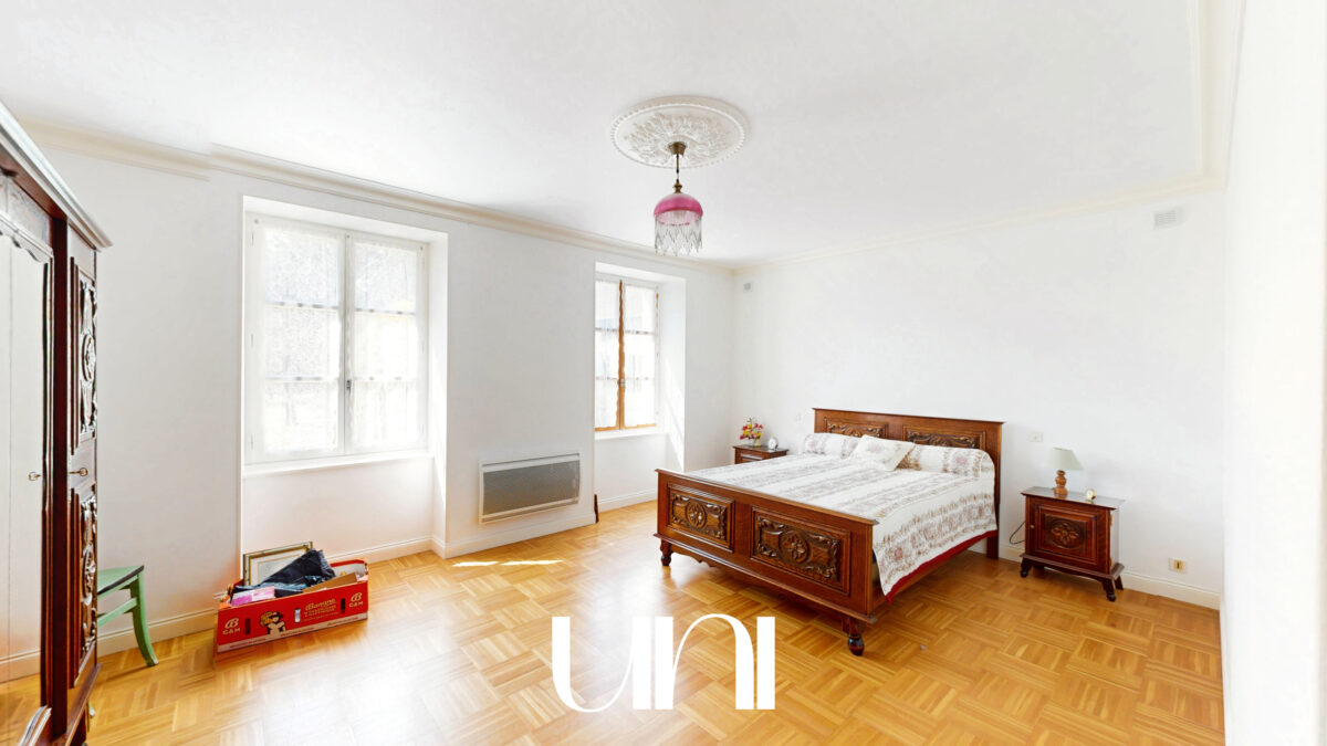 Maison 7 pièces de 136m2 avec dépendance - Coulonges-sur-Sarthe – photo 9