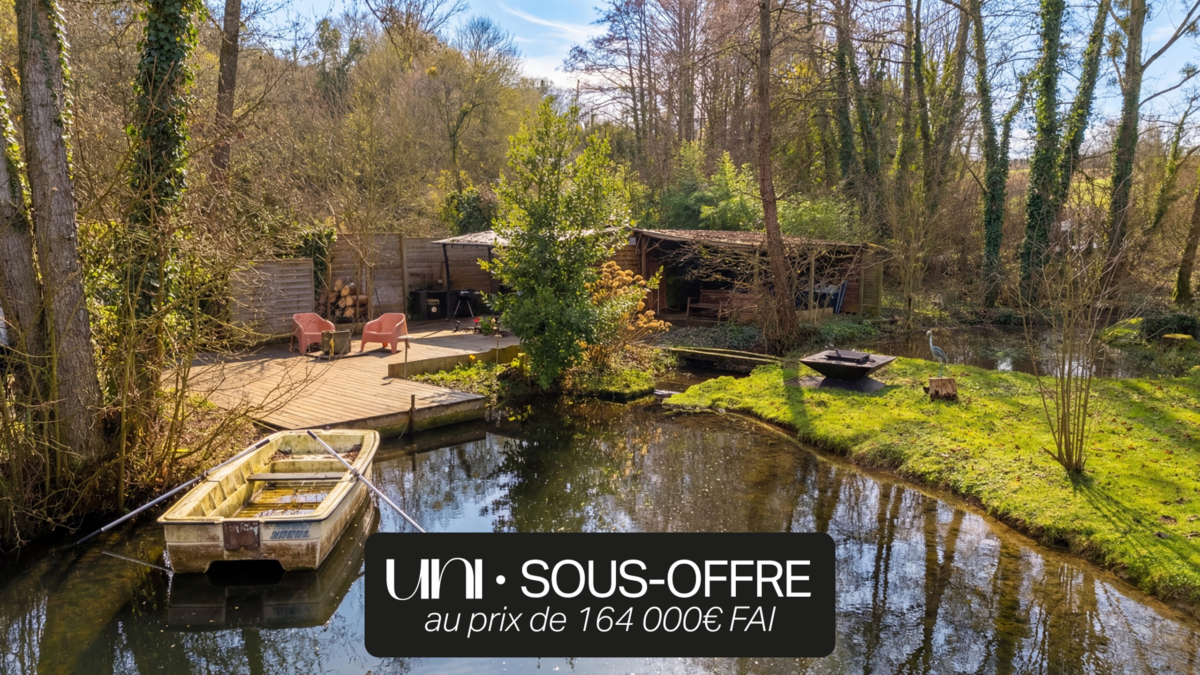 Chalet en forêt sur terrain de 4 870 m2 à Espins