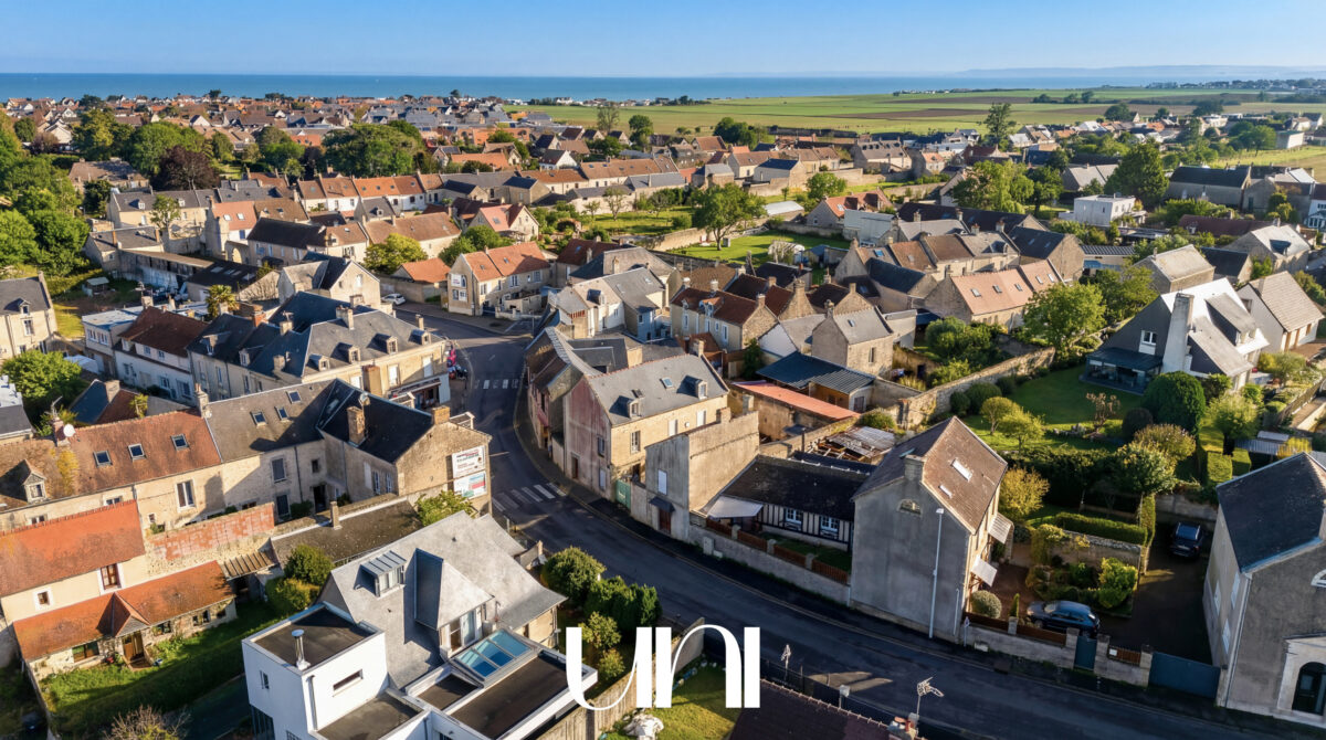 Maison T4 de 100m2 + Gite T3 de 50m2 + T3 loué sur parcelle de 300m2