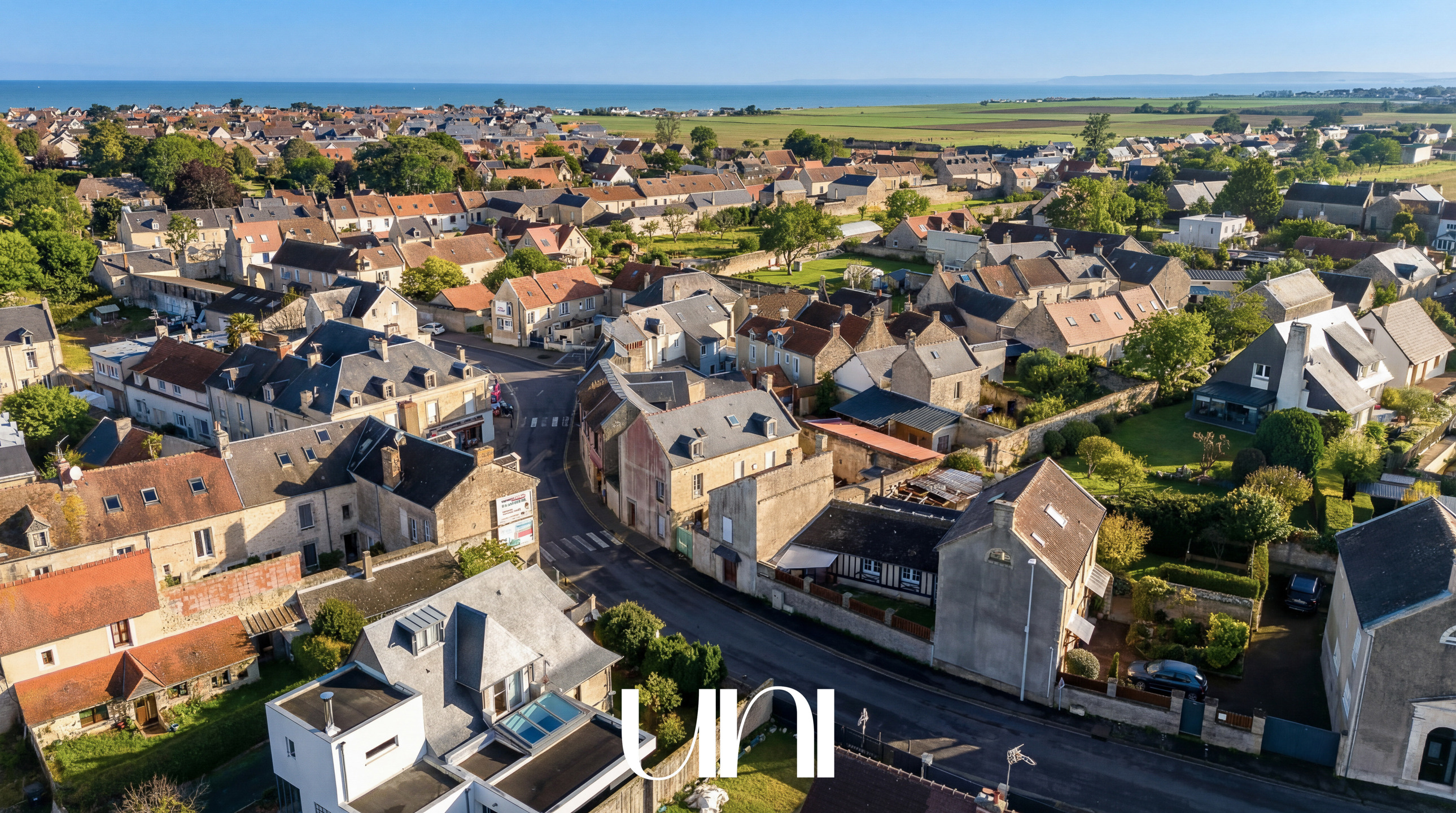 Maison T4 de 100m2 + Gite T3 de 50m2 + T3 loué sur parcelle de 300m2