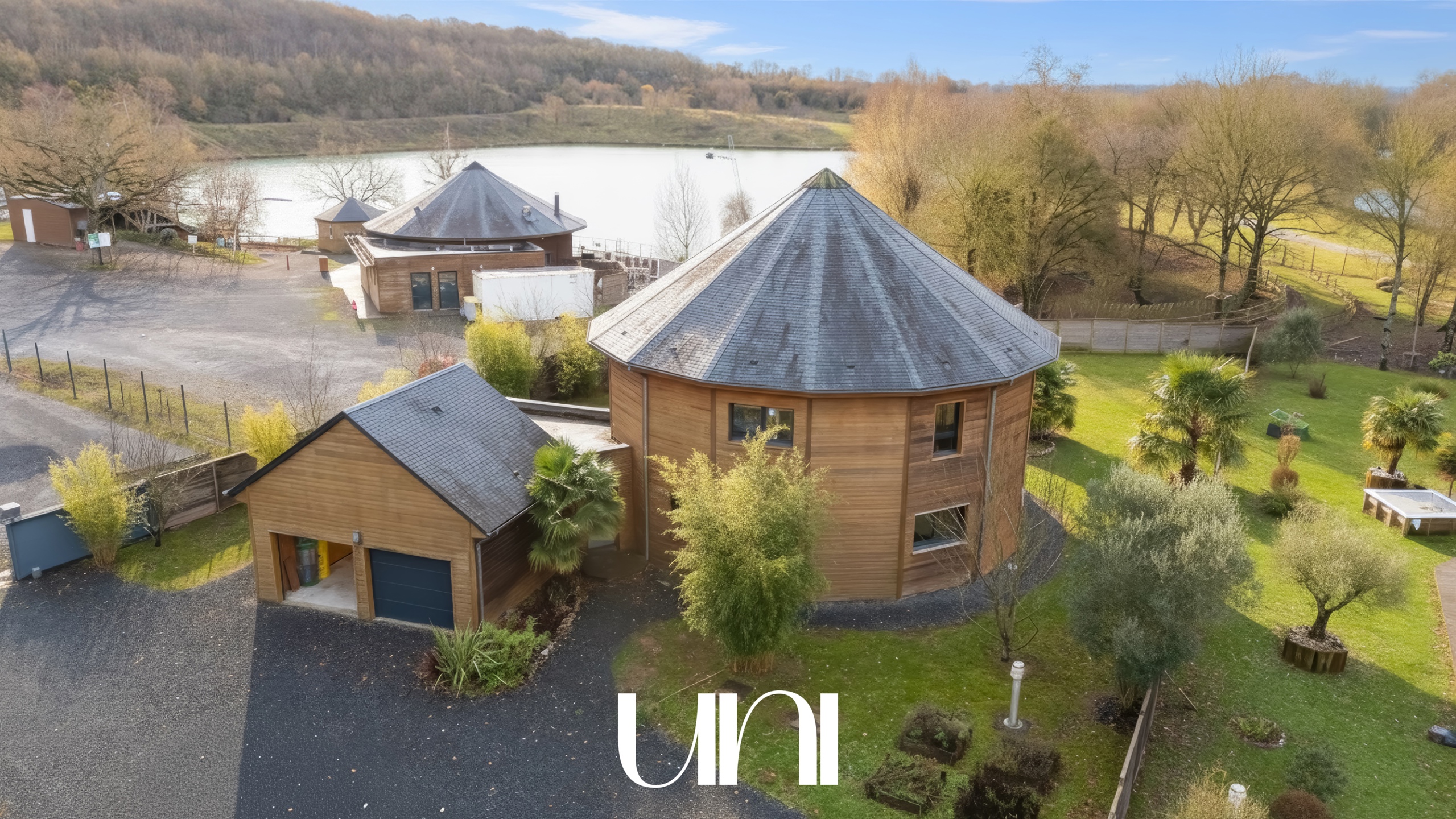 Maison T7 de 216 m2 sur un terrain de 1 272 m2