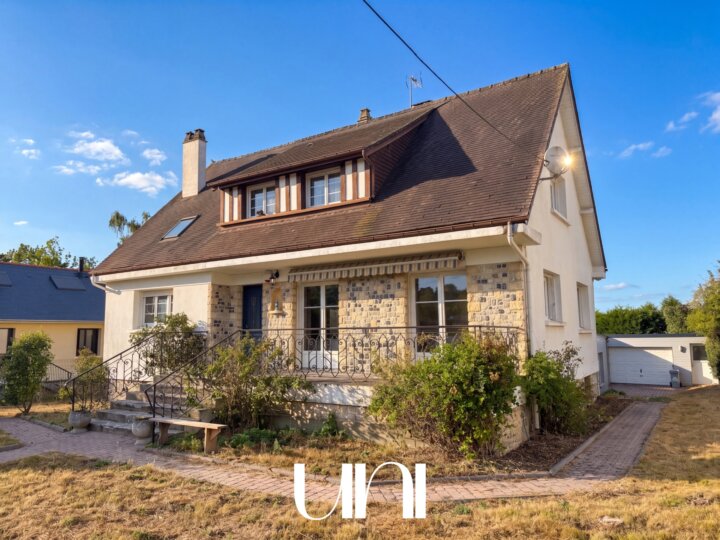 Maison 8 pièces  195 m² avec sous-sol aménagé  - Dozulé