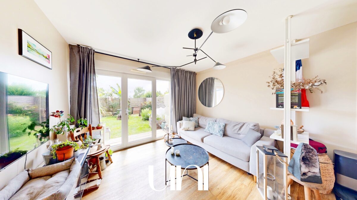 Maison T3 de 65m2 sur 215M2 de terrain