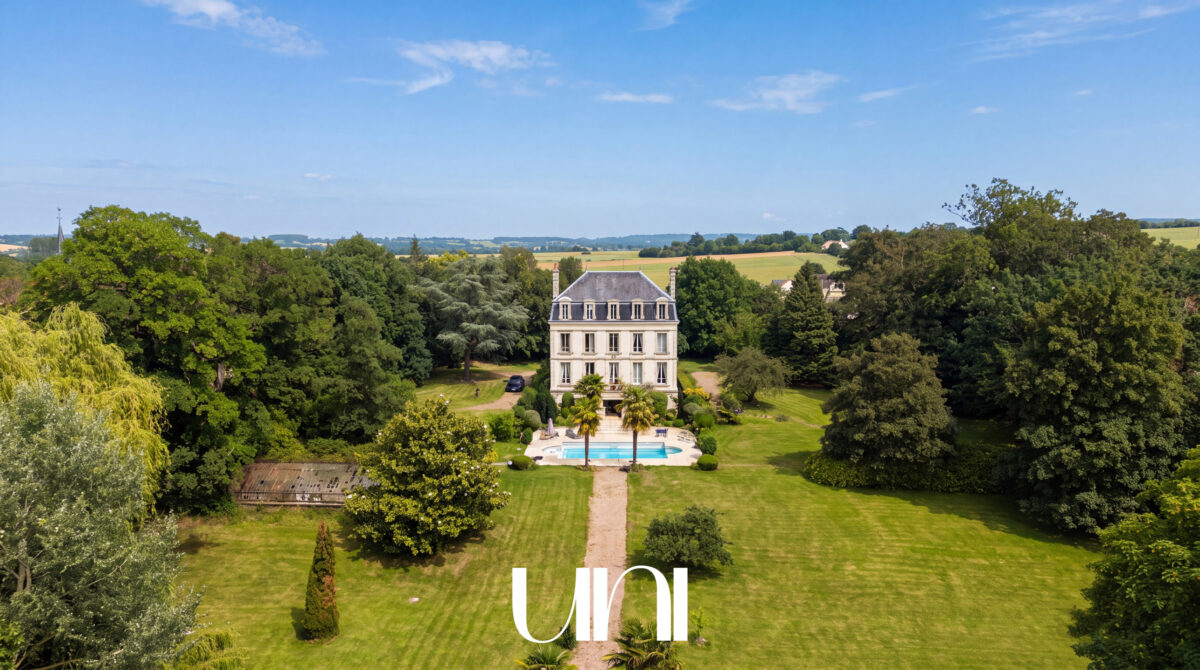 Chateau 11 pièces - 400m2 - terrain 1 ha arboré - Pays d'auge