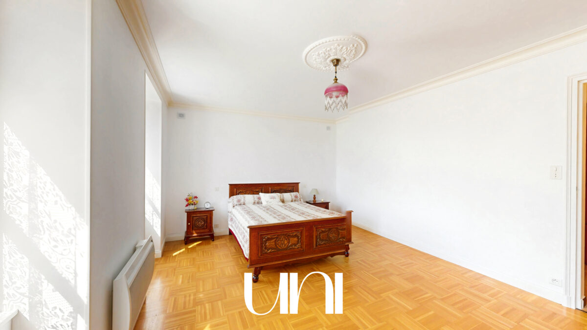 Maison 7 pièces de 136m2 avec dépendance - Coulonges-sur-Sarthe – photo 6