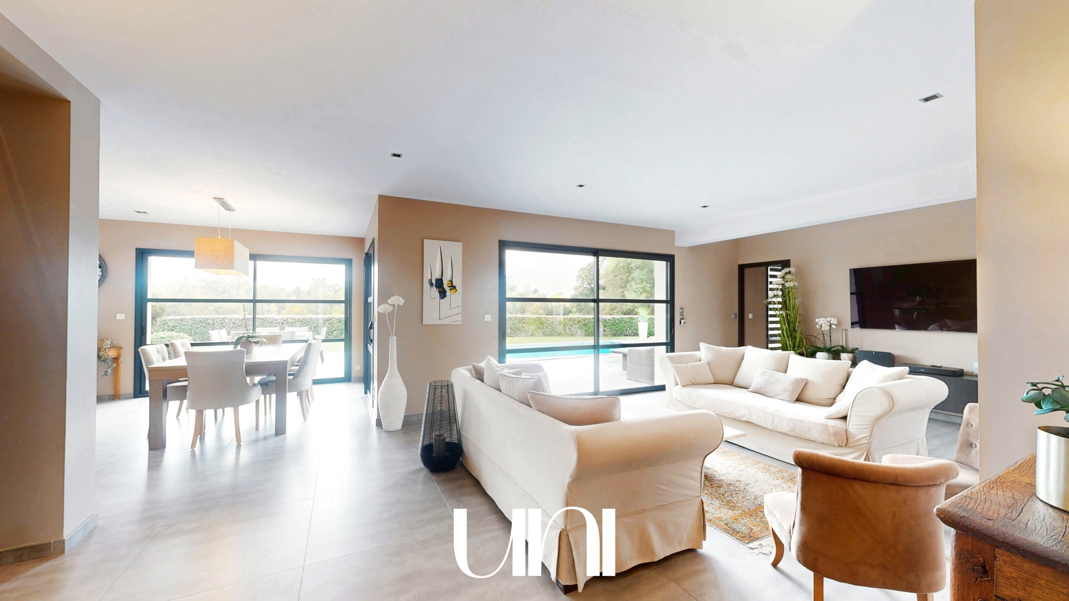 Maison T8 de 300m² - ROTS