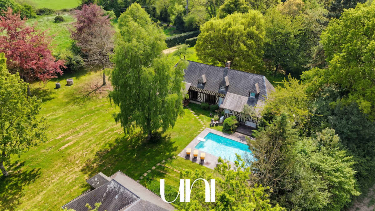 Domaine 11 pièces de 304m2 avec piscine et tennis Le Mesnil sur Blangy