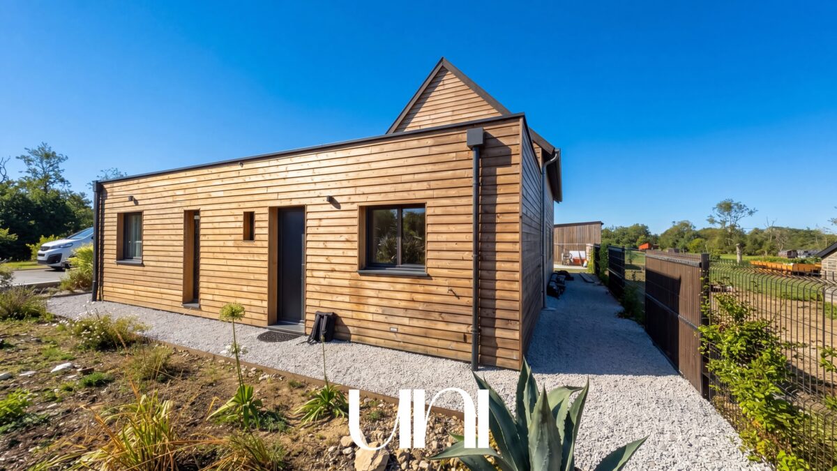 Maison 5 pièces de 114 m2 - NOYERS-BOCAGE