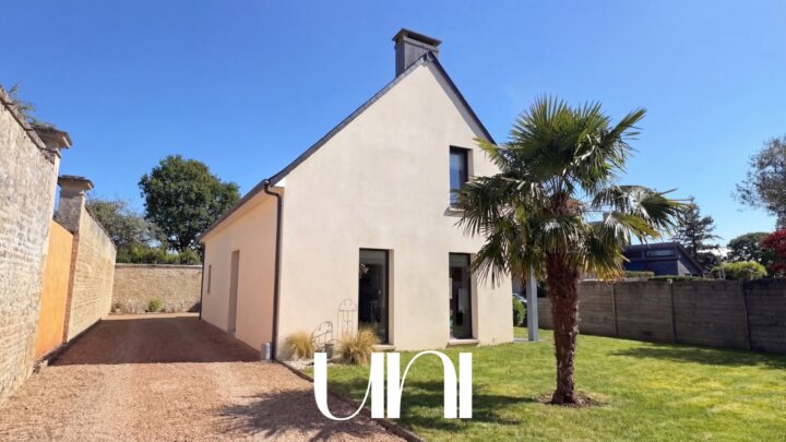 Maison 4 pièces de 121,9 m2 avec garage - Thue et mue