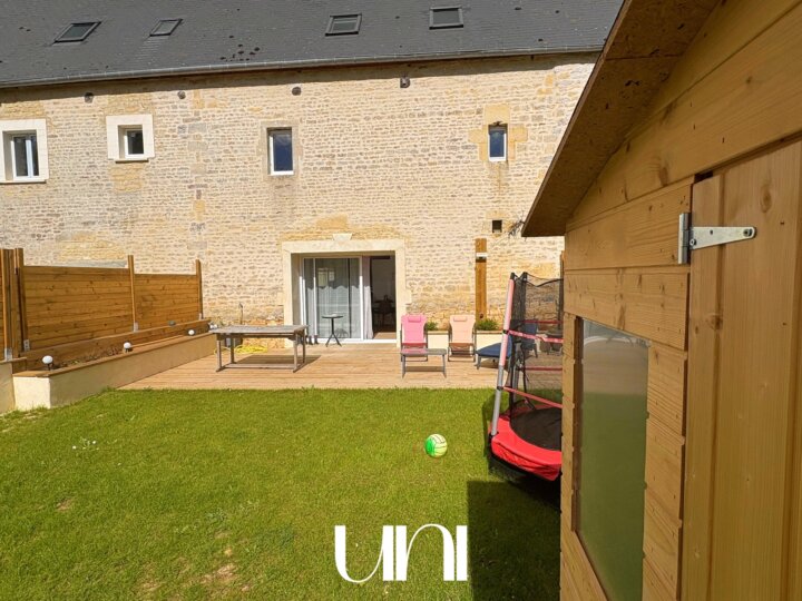 Maison T4 de 100 m² sur terrain de 200 m² - MOULINS-EN-BESSIN