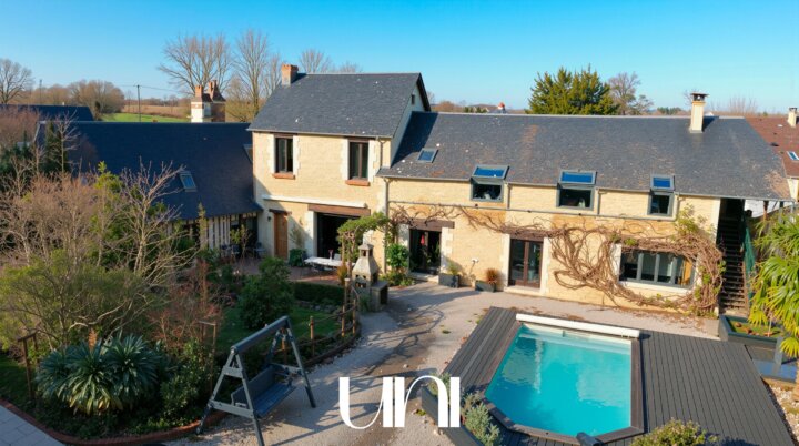 Propriété 30 pièces de 630m2 en pierre - Basseneville
