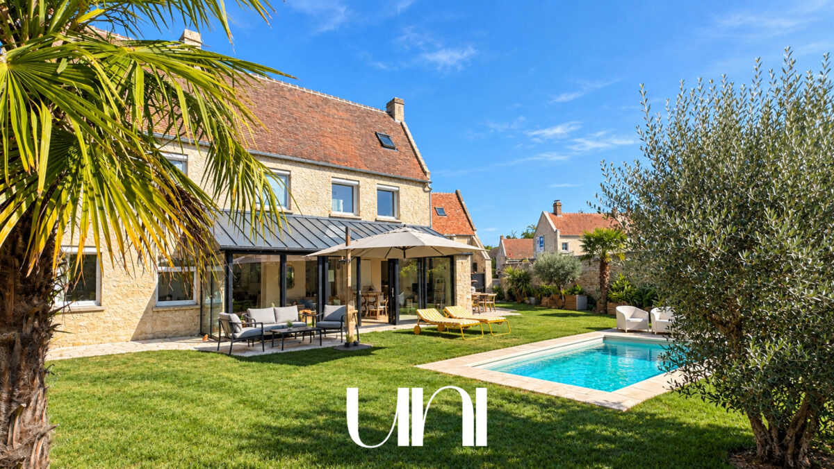 Maison 5 pièces de 234 m2 avec piscine - Bellengreville