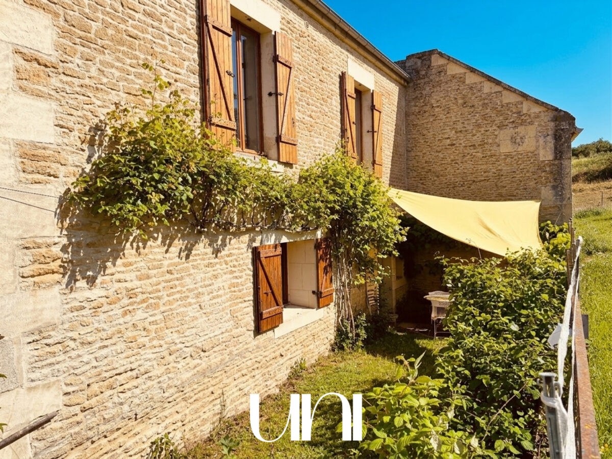 Propriété 9 pièces de 175.31m2 en pierre - Valambray
