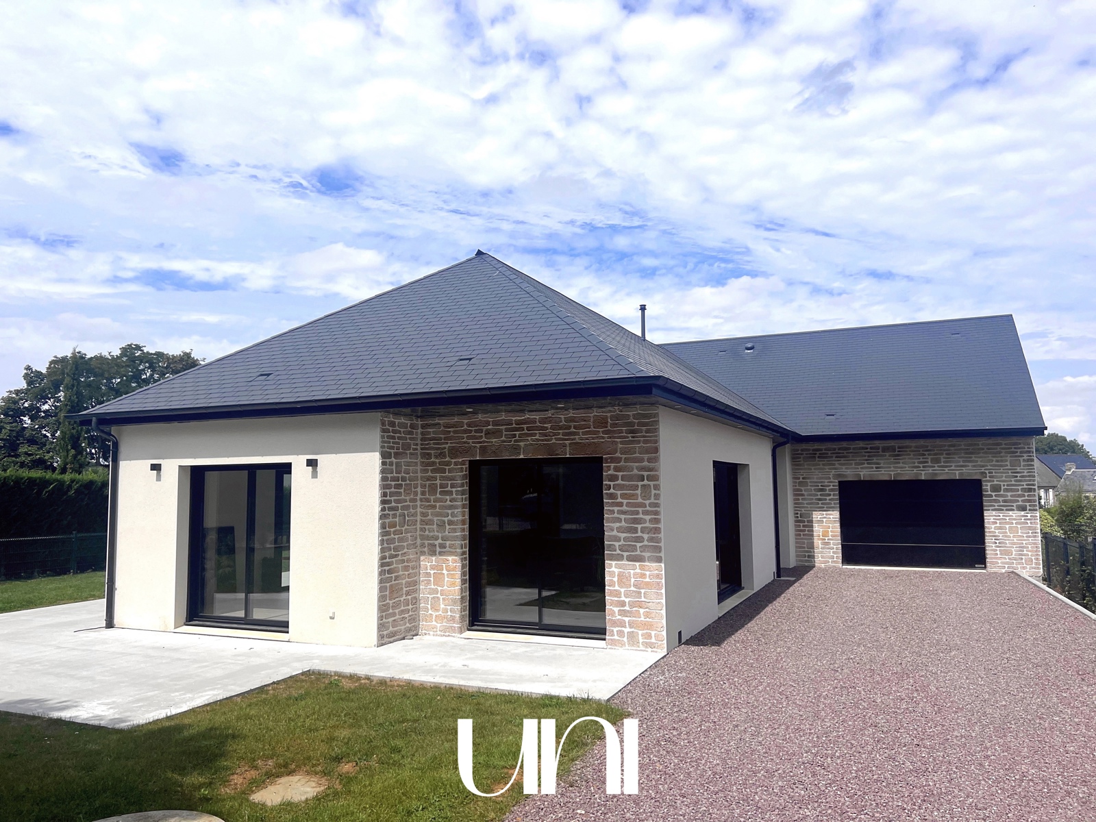 Maison T6 DE 147m2 à VACOGNES-NEUILLY