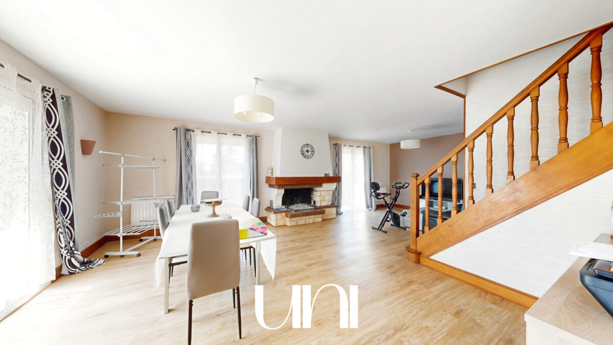 Maison 7pièces de 139m2 sur un terrain de 625m2 - Grandcamp-Maisy