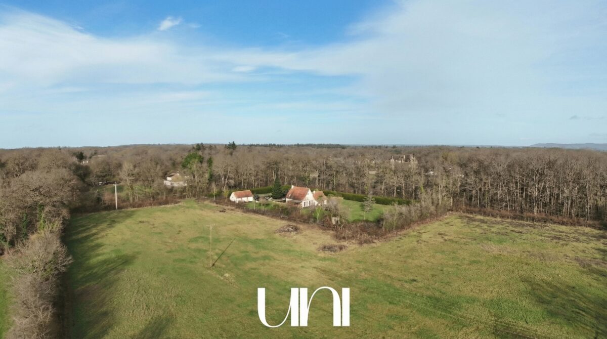 Maison T6 de 160m² sur un terrain de 2,5 hectares