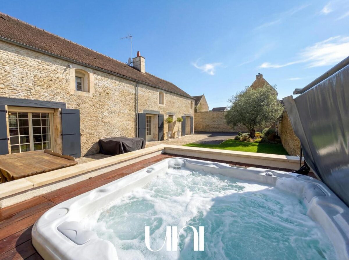 Maison 5 pièces de 180 m2 avec terrasse - Bellengreville