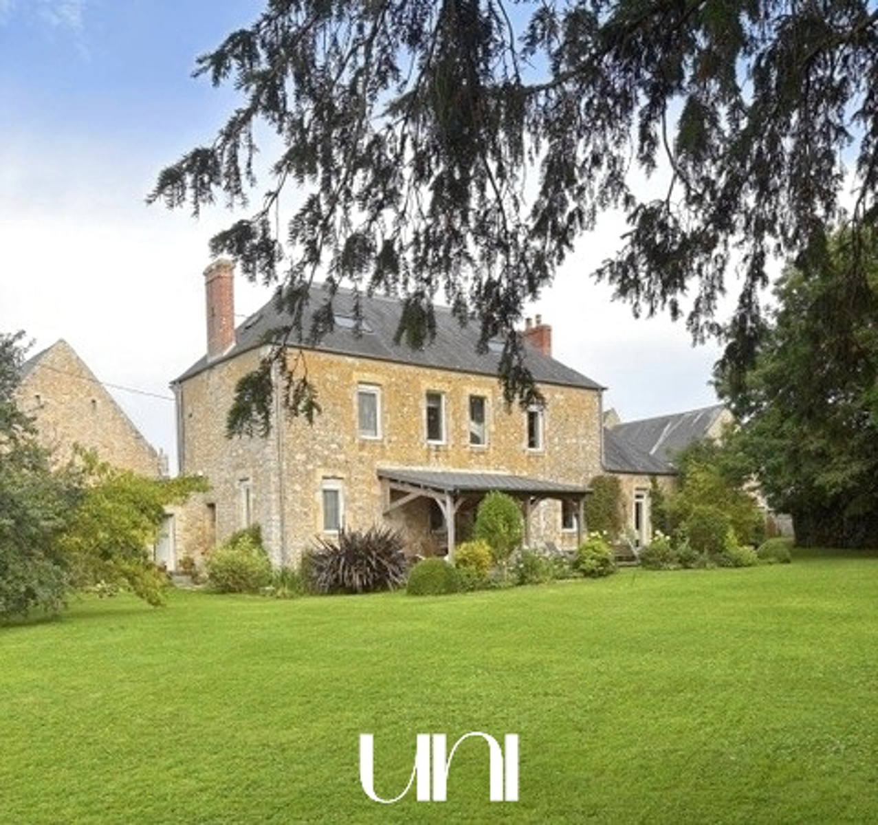 Maison T8 de 217.15 m² sur un terrain de 5033 m²