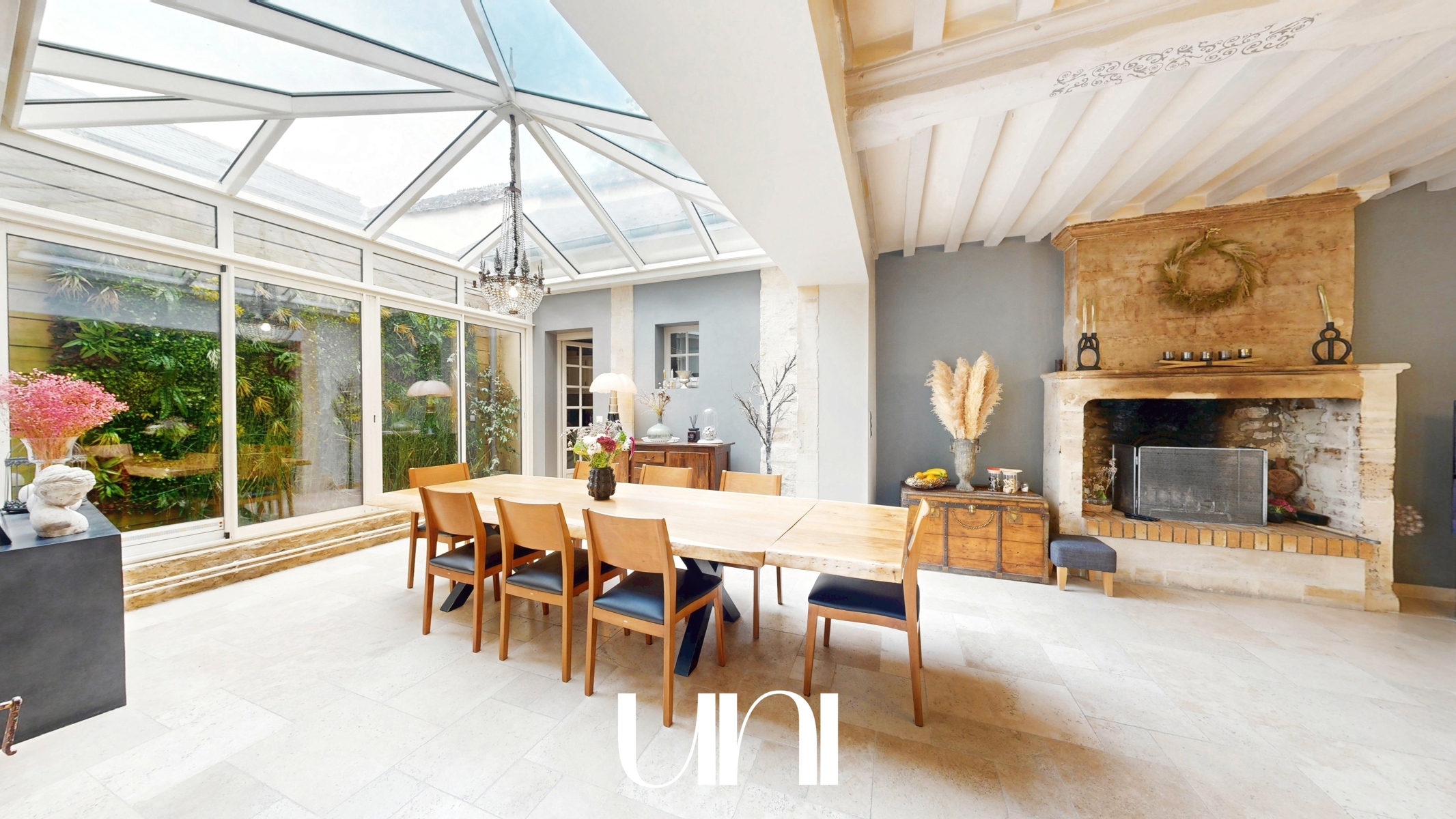 Maison T9 de 300 m2 avec terrain de 293 m2