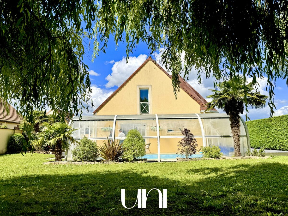 Maison T6 de 160m2 avec piscine à Bourguebus