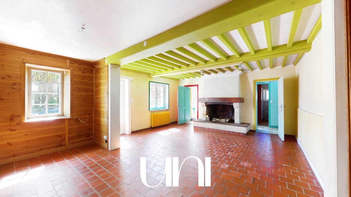 Maison 5 pièces de 105 m2 à rénover avec jardin - Sommervieu