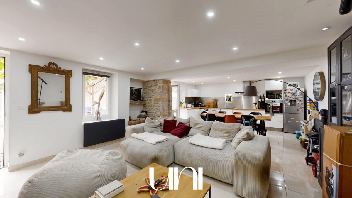 Maison T6 de 135 m² sur un terrain de 261 m²