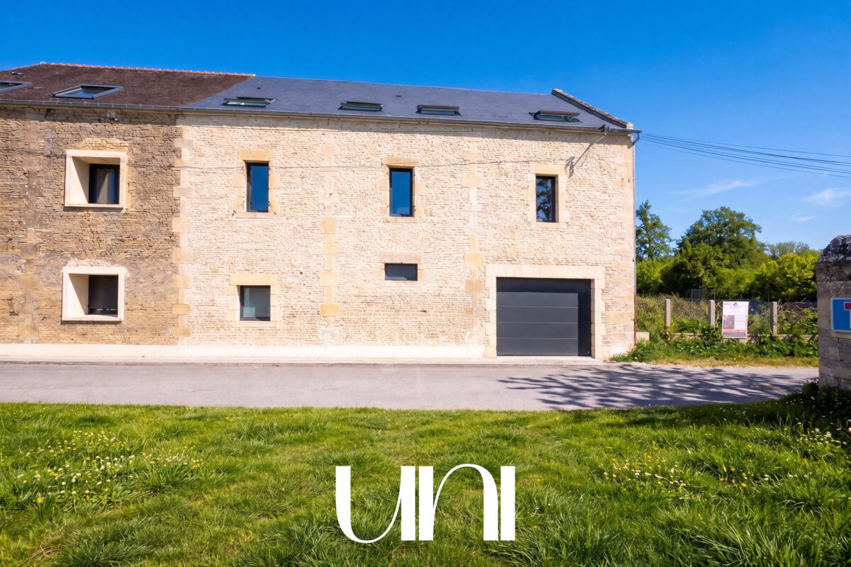 Magnifique maison rénovée de 7 pièces -225 m2 - BIEVILLE-BEUVILLE