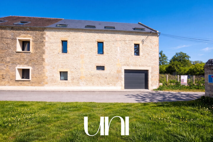 Magnifique maison rénovée de 7 pièces -225 m2 - BIEVILLE-BEUVILLE