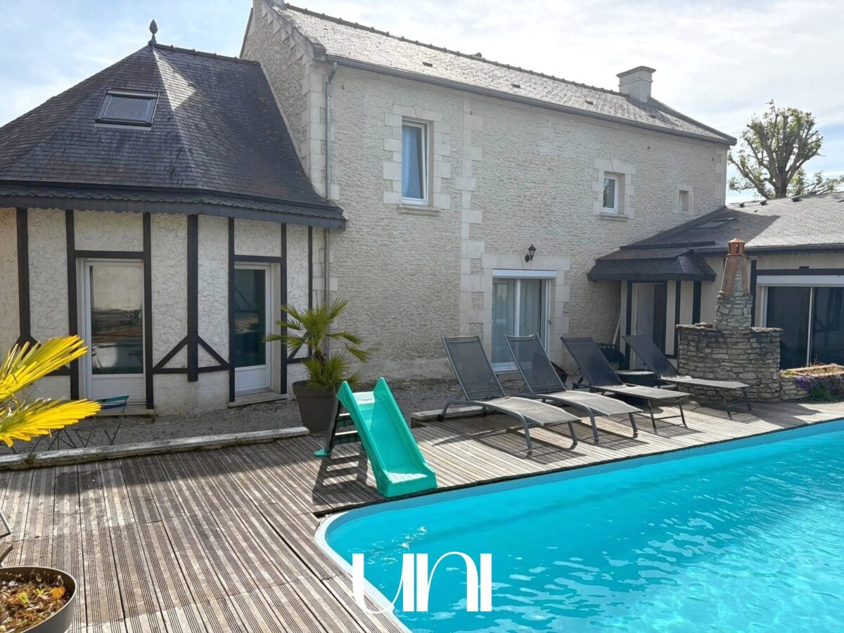 Maison T6 de 160 m2 avec piscine et dépendance à l'entrée de Caen !