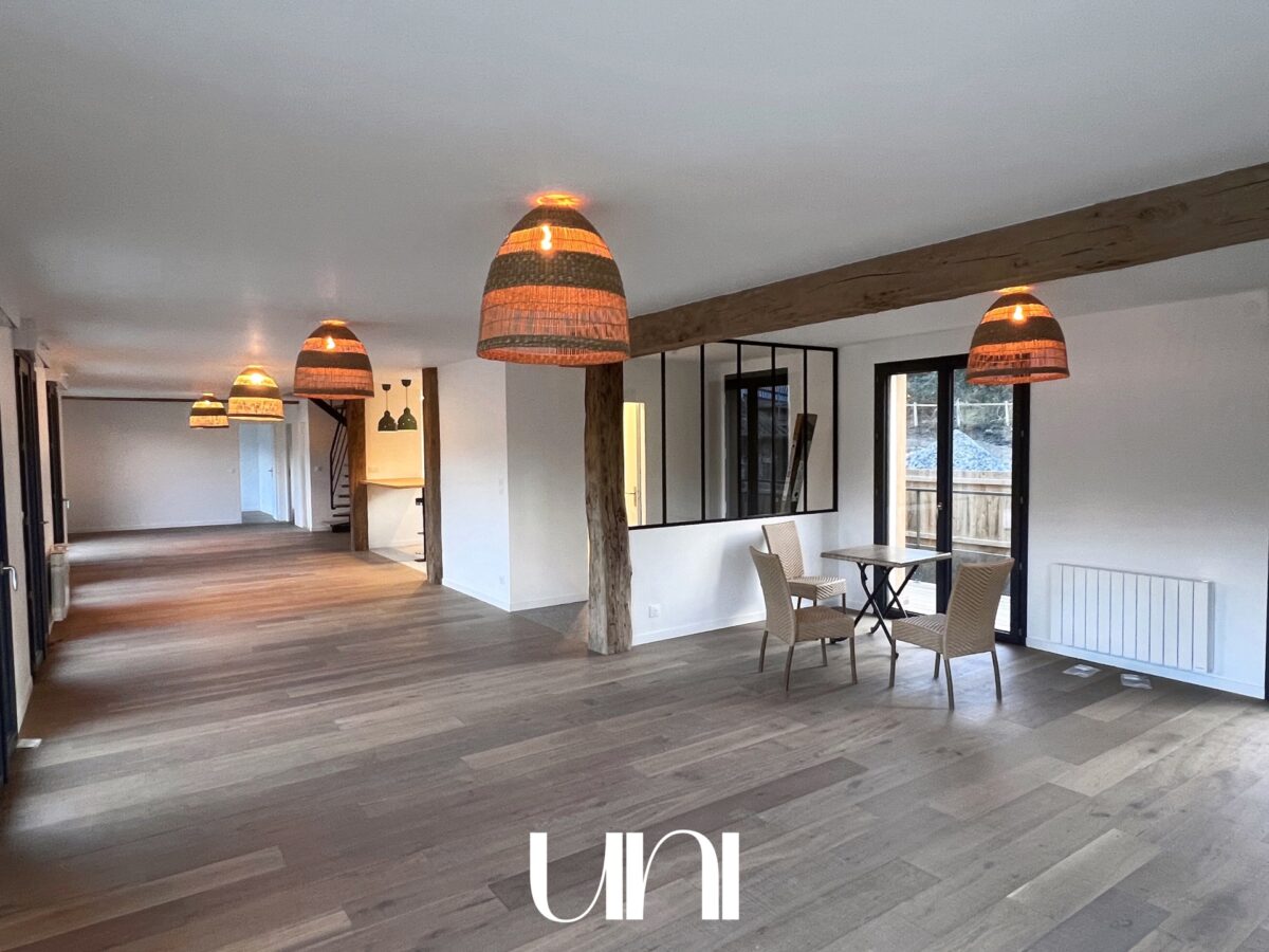 Maison T7 de 205m2 à GONNEVILLE-SUR-MER