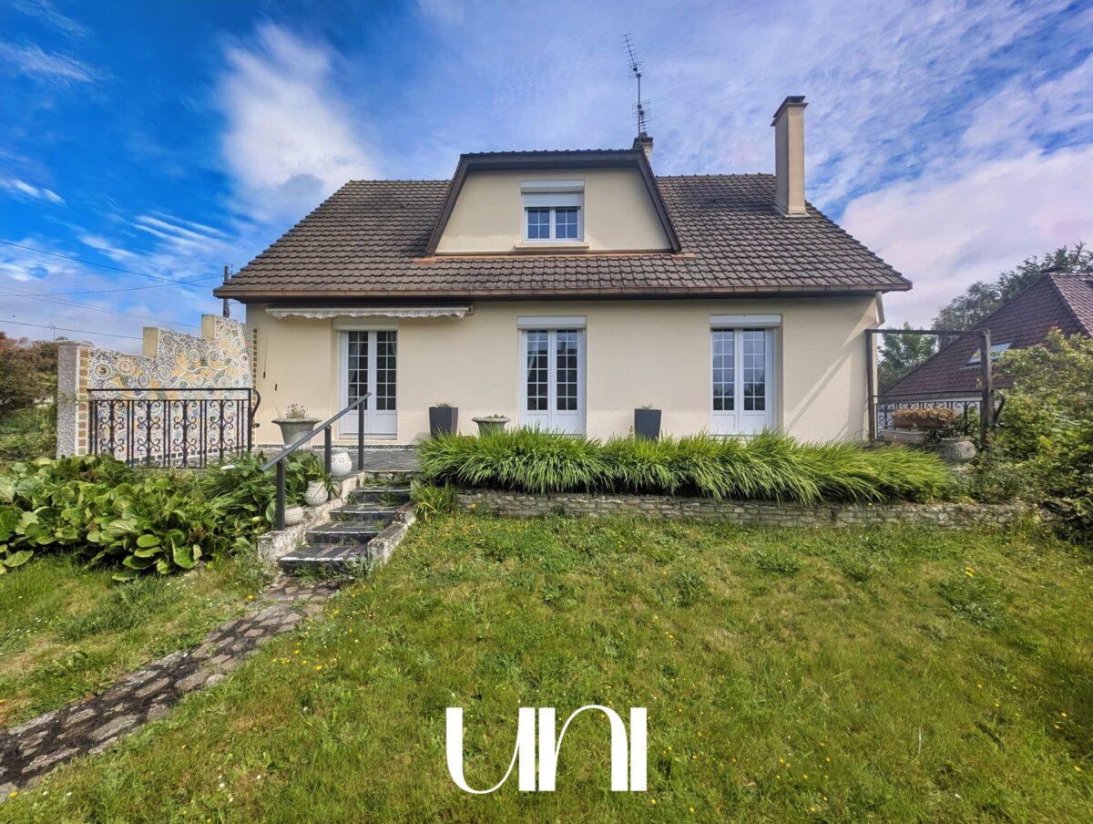 Maison familiale 5 pièces - 110m² - LOUVIGNY