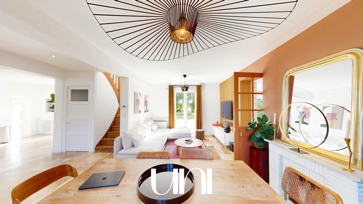 Maison 6 pièces de 138 m2 avec jardin - MALTOT – photo 7