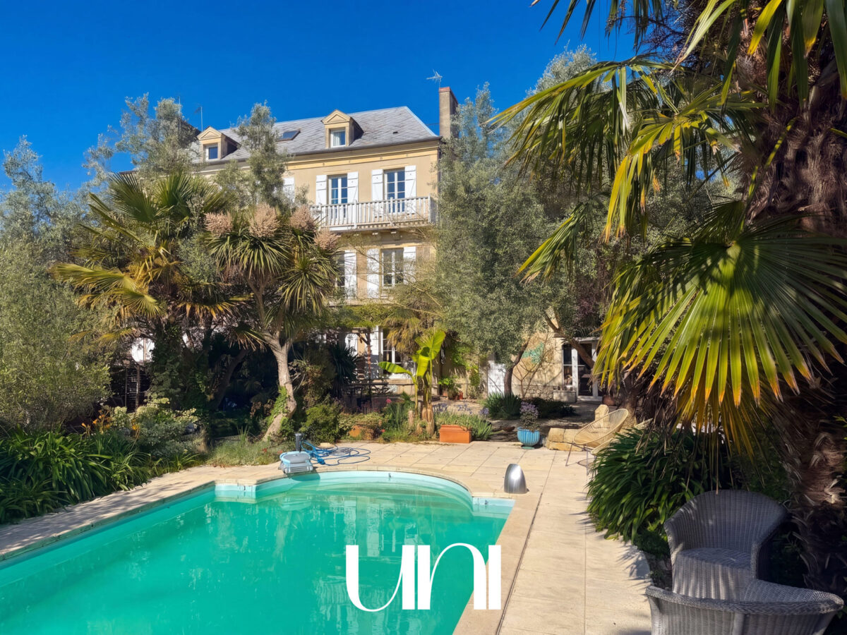 Maison 7 pièces de 250m2 avec piscine - Ouistreham