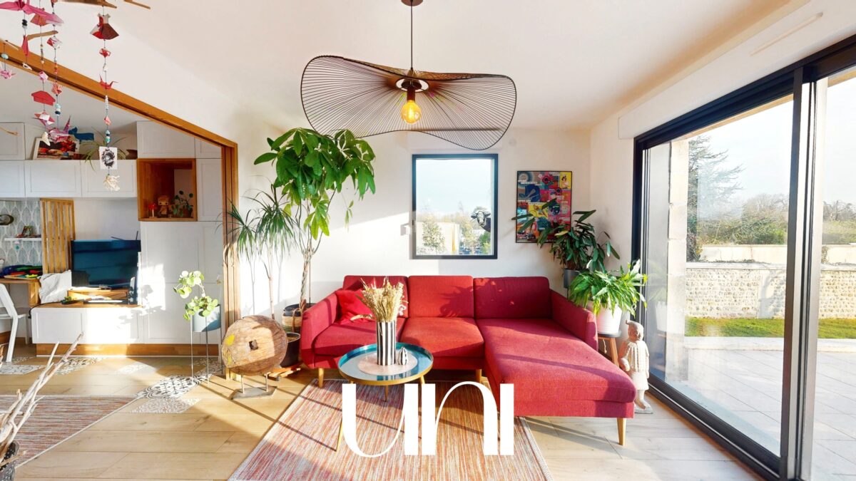 Maison 5 pièces de 140m2 au sol avec dépendances - Carcagny