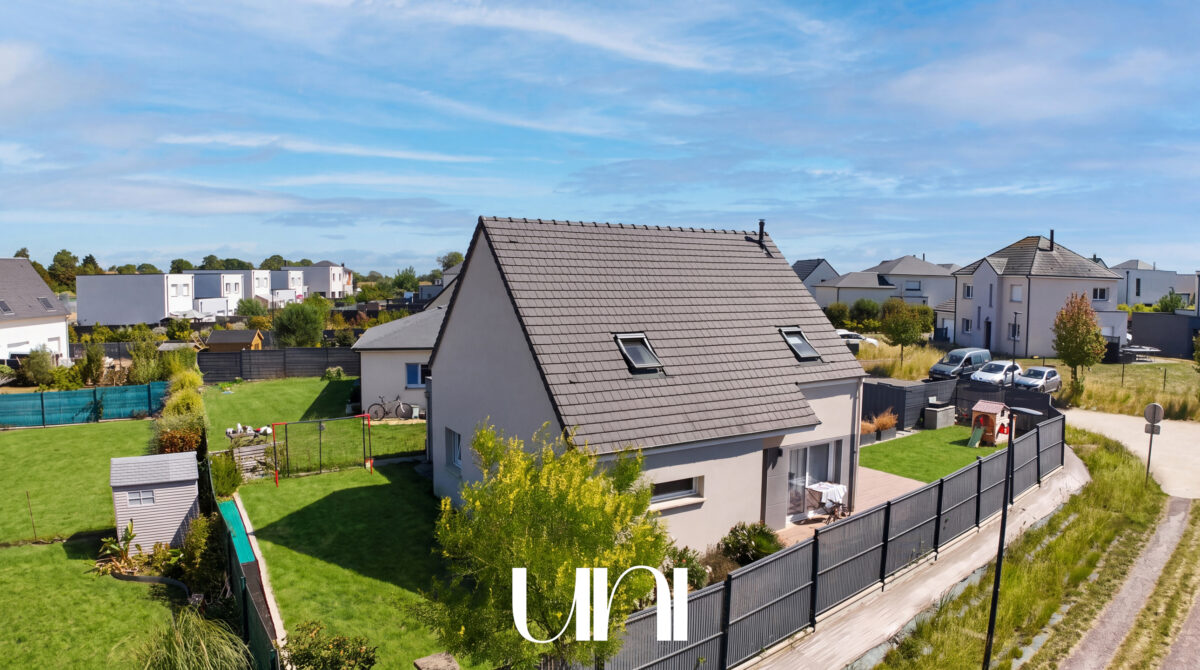 Maison 6 pièces 101 m² avec terrasse plein sud