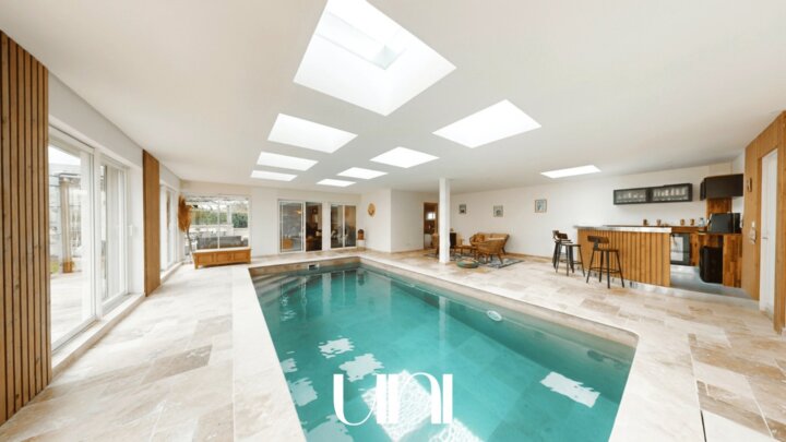 Maison T6 de 210 m² - BLAINVILLE SUR ORNE