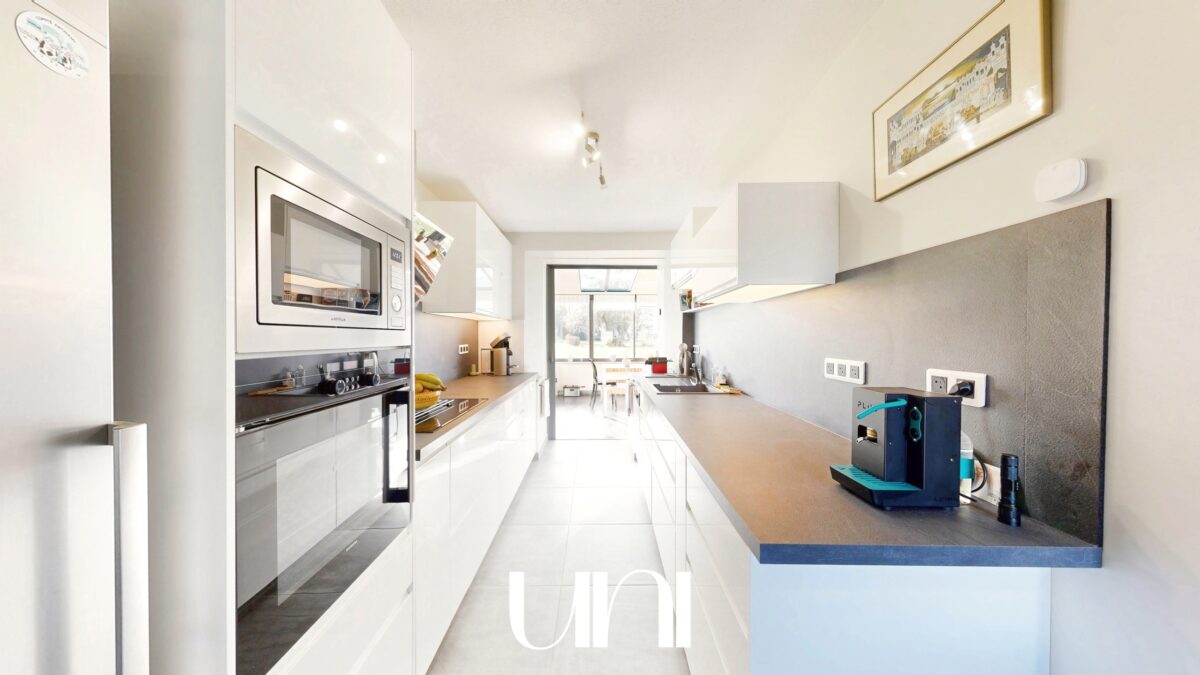 Maison T5 de 220 m2 avec terrain de 3700 m2