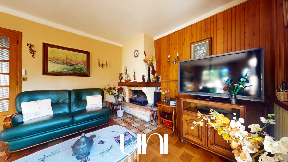Maison de 106 m² + 70  m² à aménager - CAEN sur 685 m² de terrain – photo 9