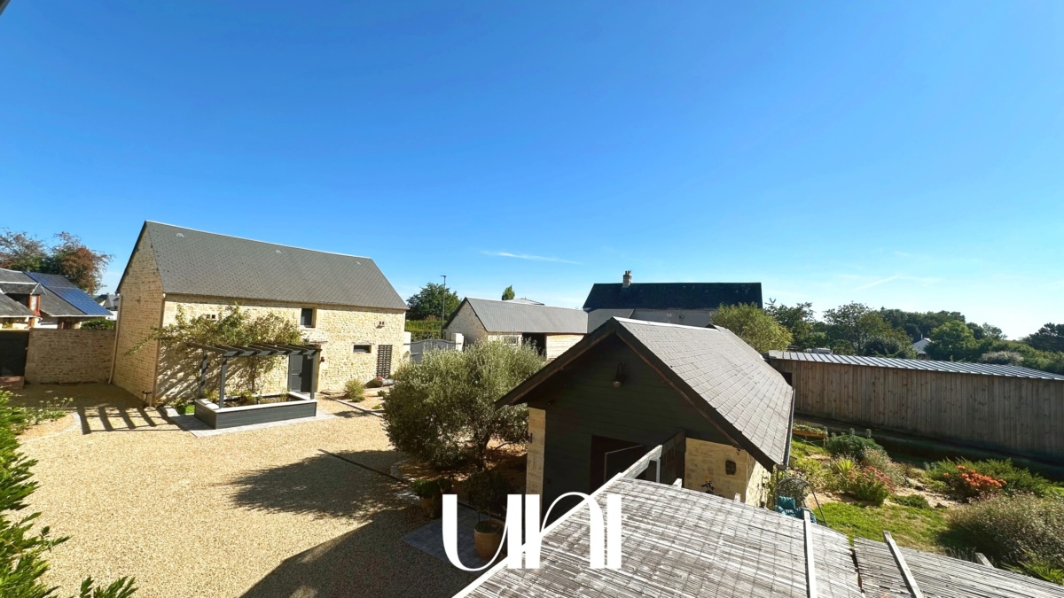 Corps de ferme 10 pièces de 339m² avec dépendances - Nonant – photo 13